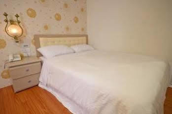 Green Park Commercial Hotel Tainan Extérieur photo
